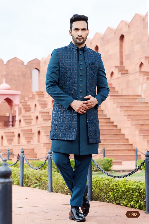 : Dashing Men's Turquoise Computer Thread Work Art Silk Sherwani Set